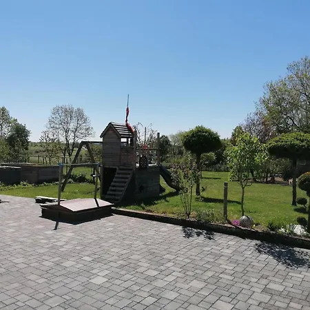 Apartment In Mit Terrasse, Grill Und Garten *